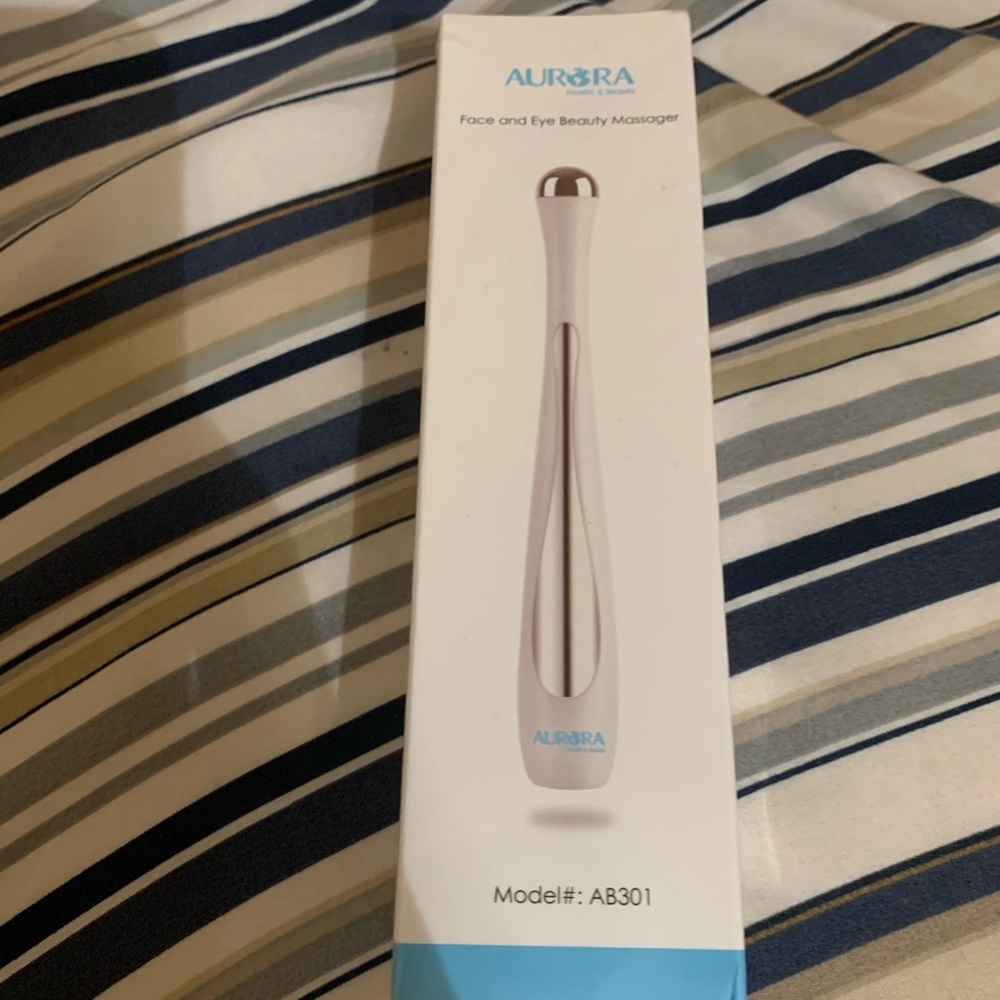 A face massager